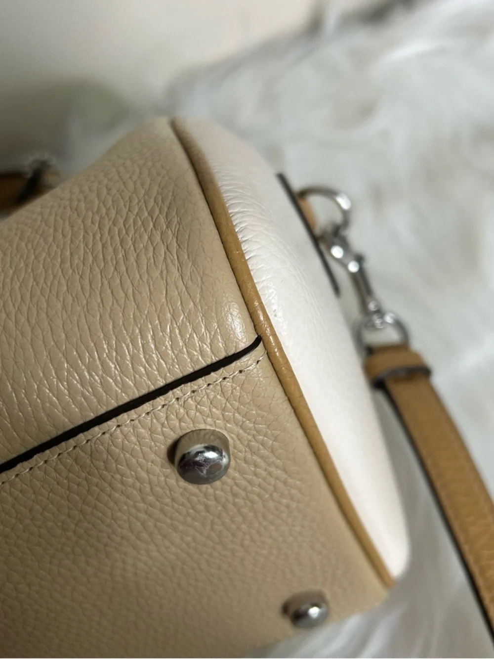 Coach Rowan Satchel Taupe Chalk White Pebbled Leather Bag Excellent - Picture 7 of 13